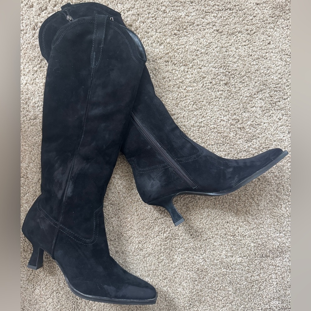 Size 6.5 Dolce Vita Ariana knee high western boot